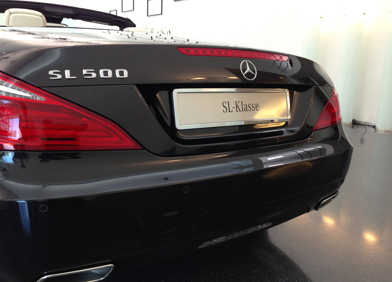 Mercedes C-Klasse Heck mit CarSign, CarSign Kennzeichenhalter